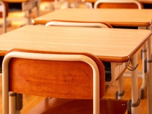 scuola_banchi