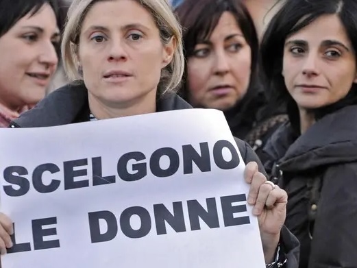 Pro-life nei consultori: un attacco alla 194 e ai diritti delle donne